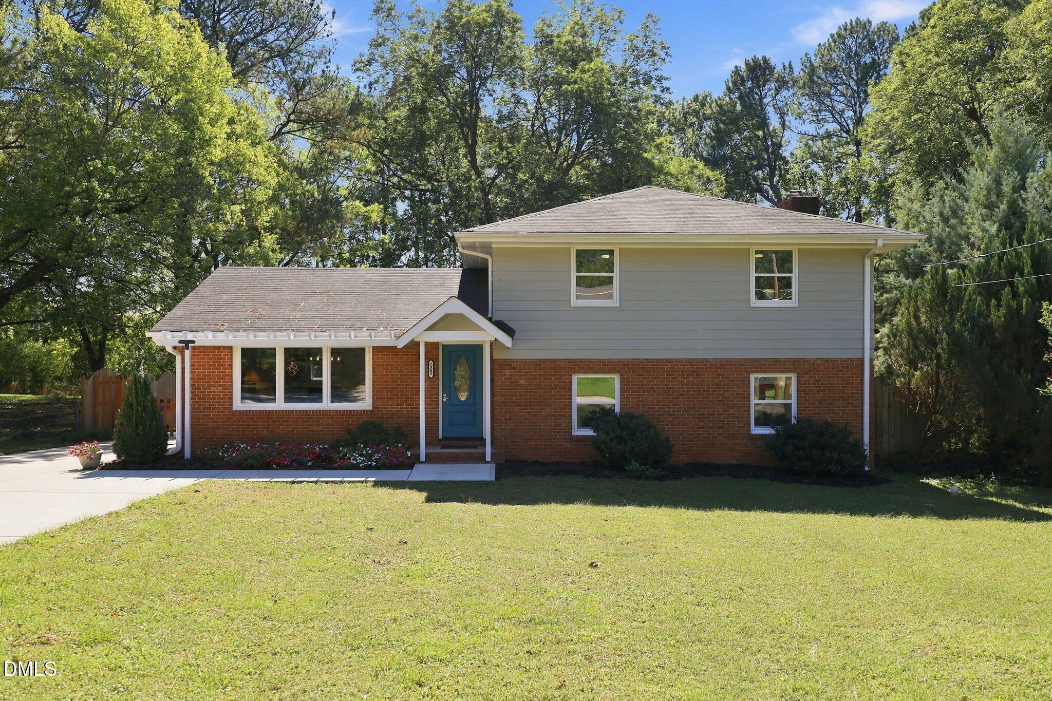 5009 Huntingdon Drive — photo