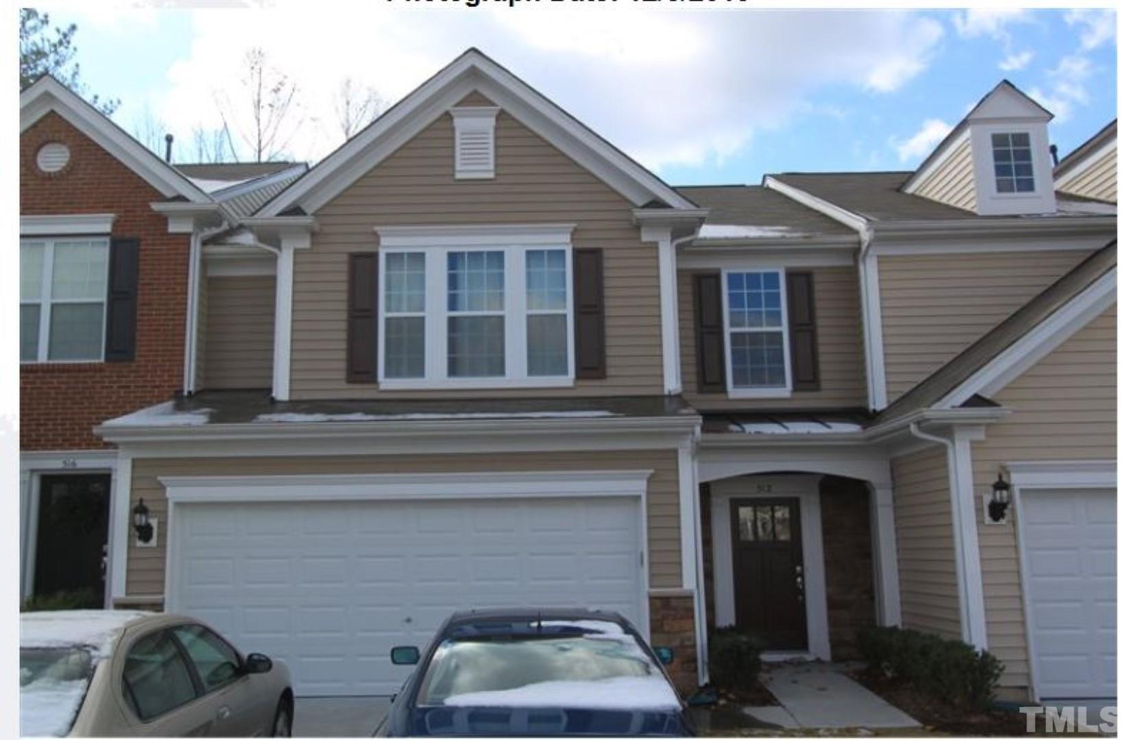 512 Dyersville Drive — photo