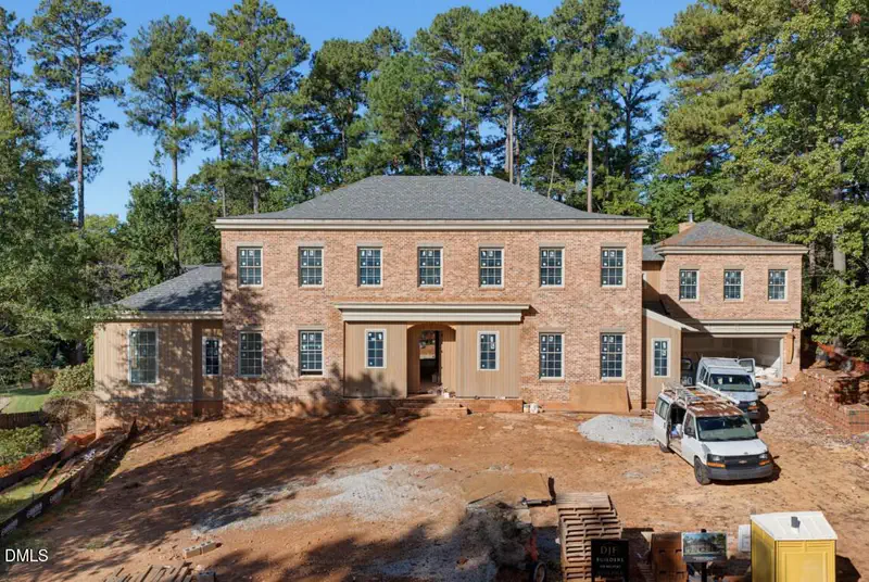 6905 North Ridge Drive — photo