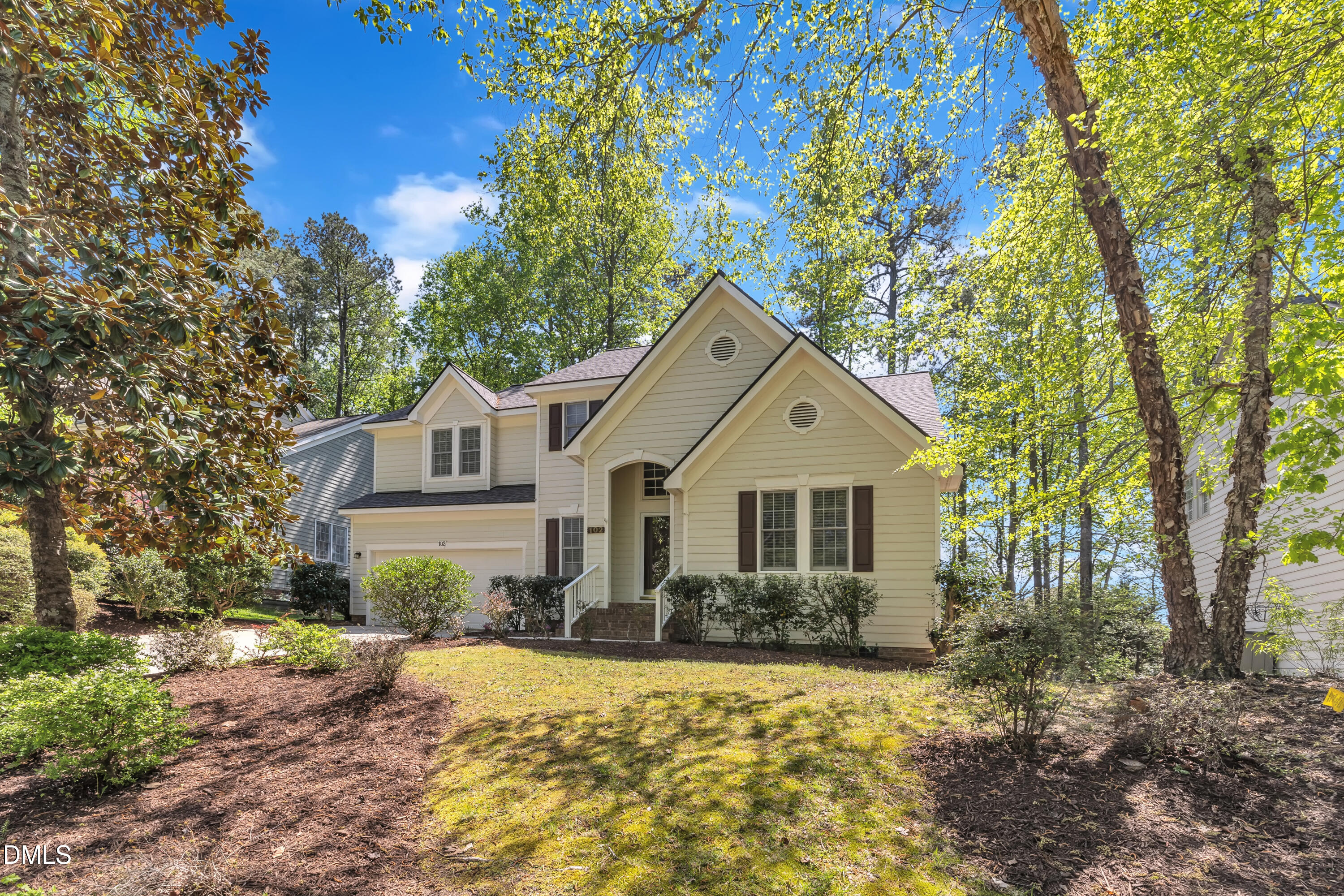 102 Cove Creek Drive — photo