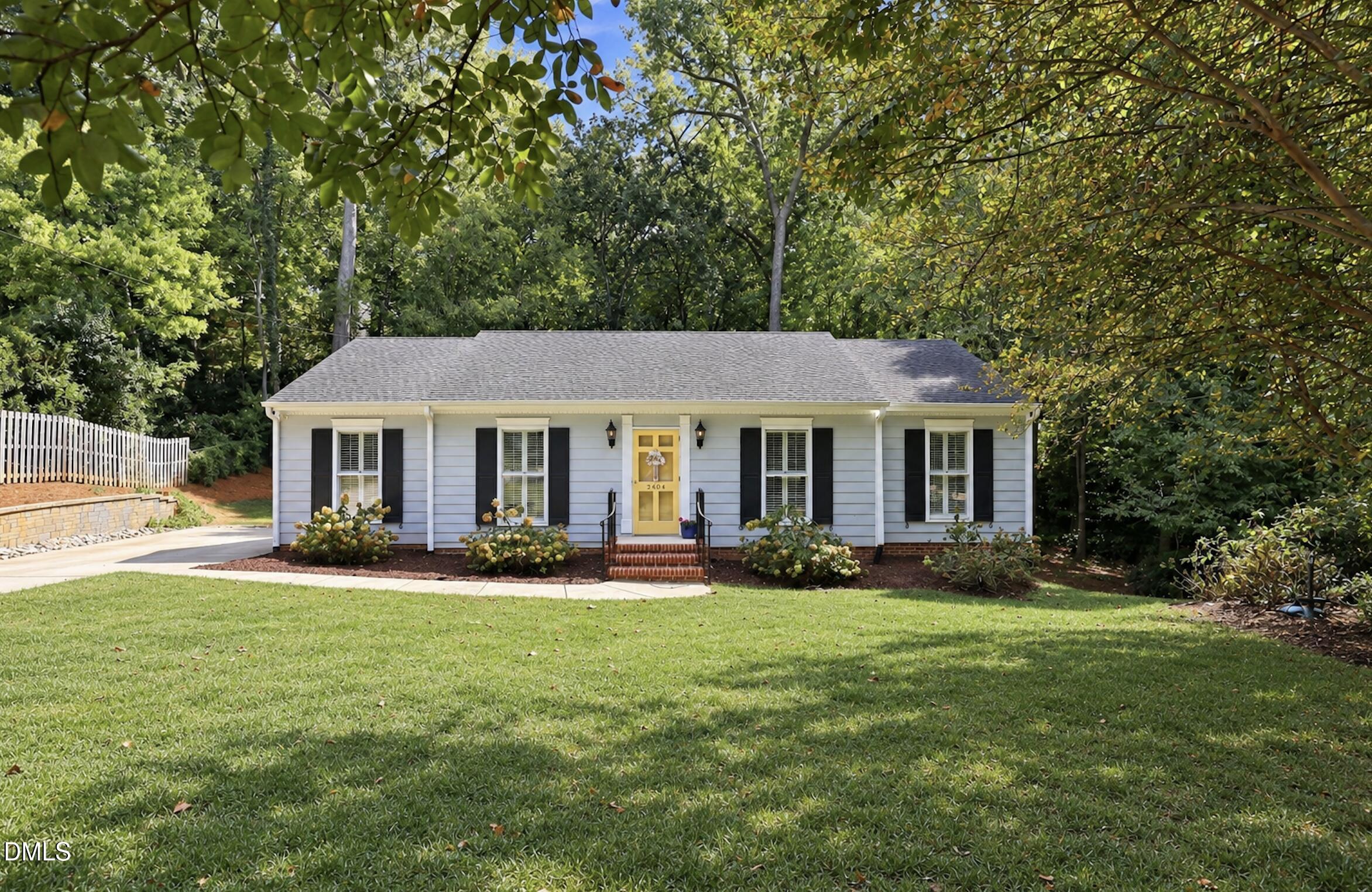 2404 Rockridge Court — photo