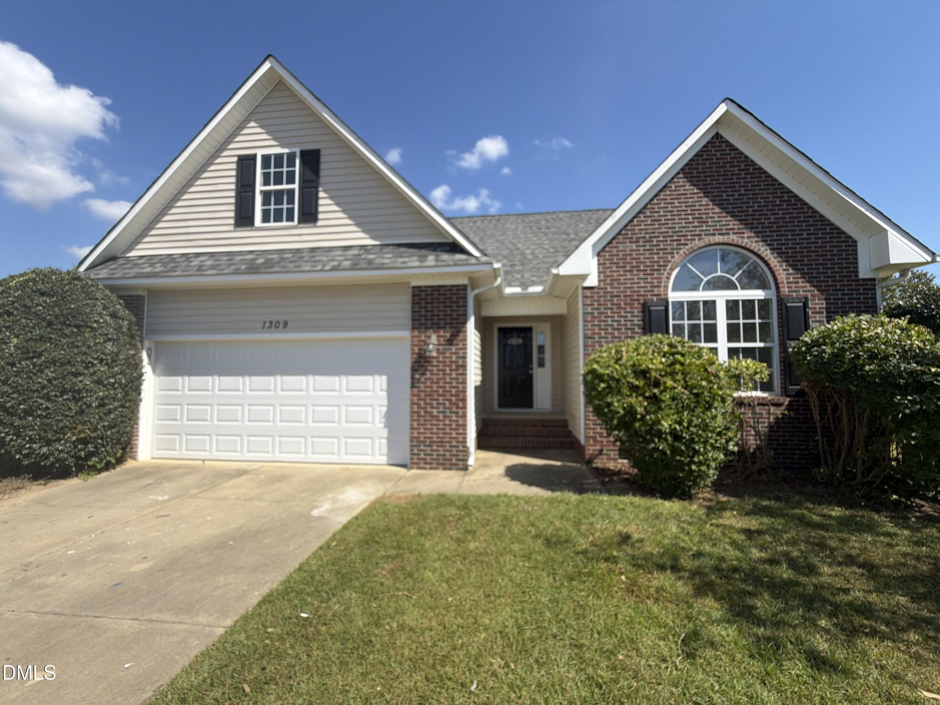 1309 Saltwell Place — photo