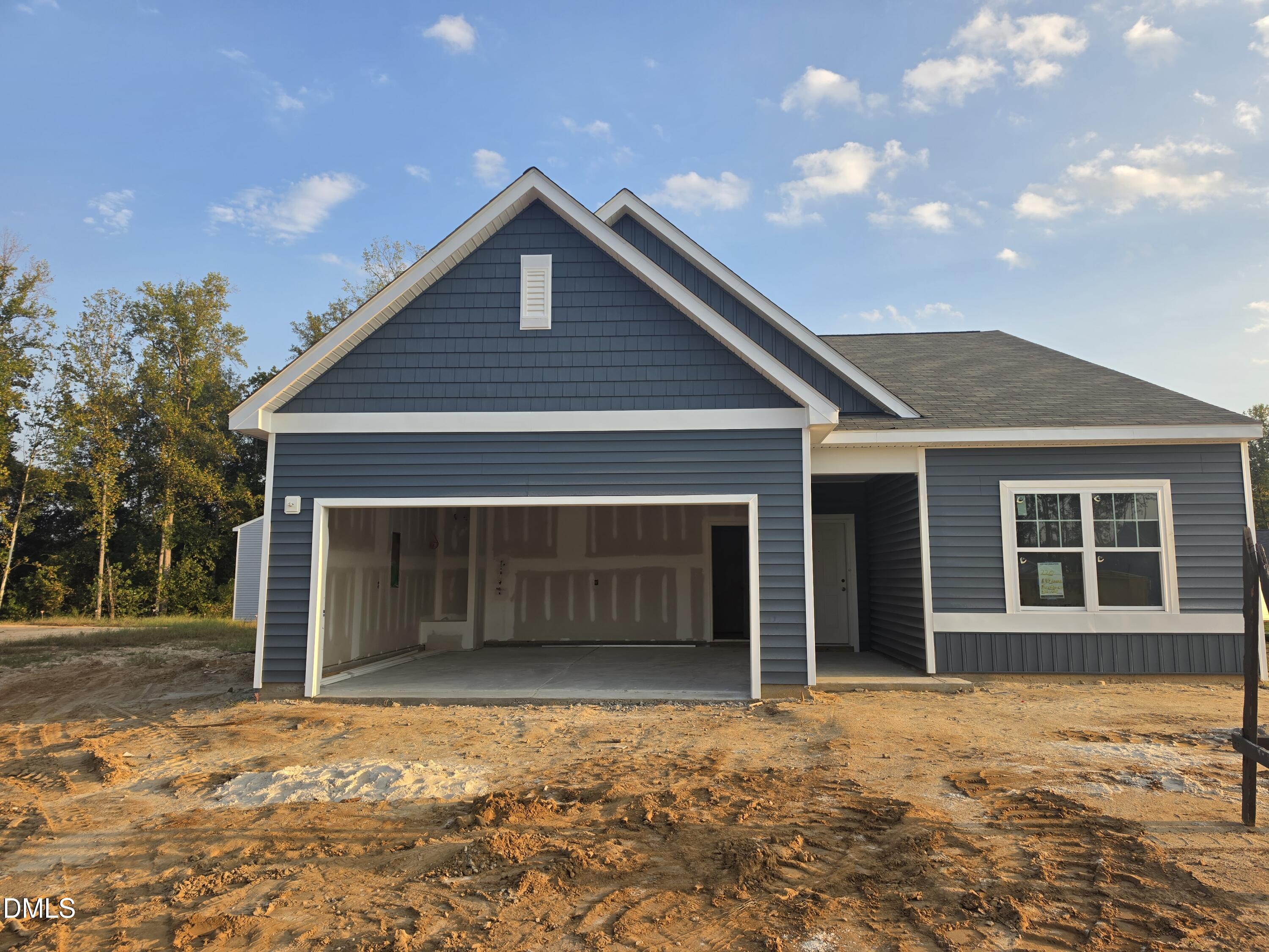 915 Southpoint Court — photo