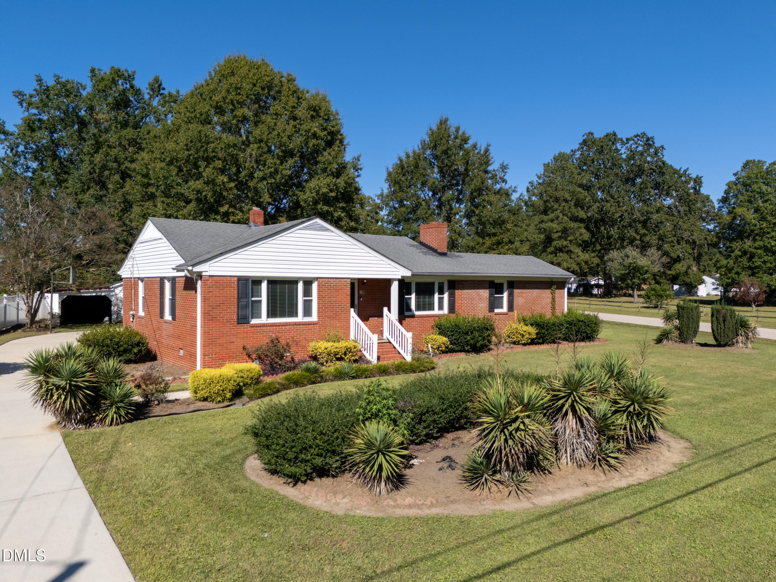 208 Old Post Road, Erwin, NC 28339 — photo 3