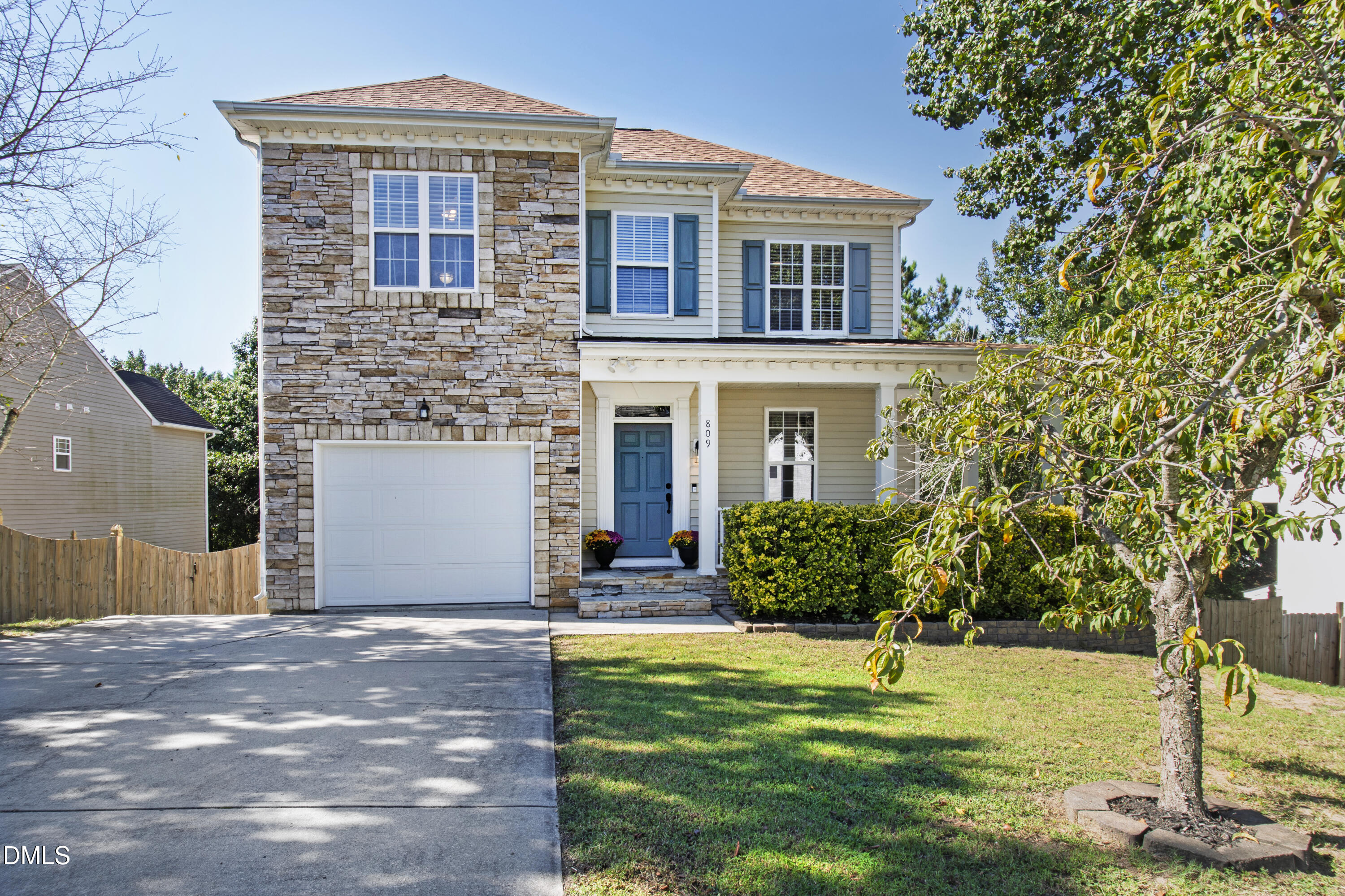 809 Willowedge Court — photo