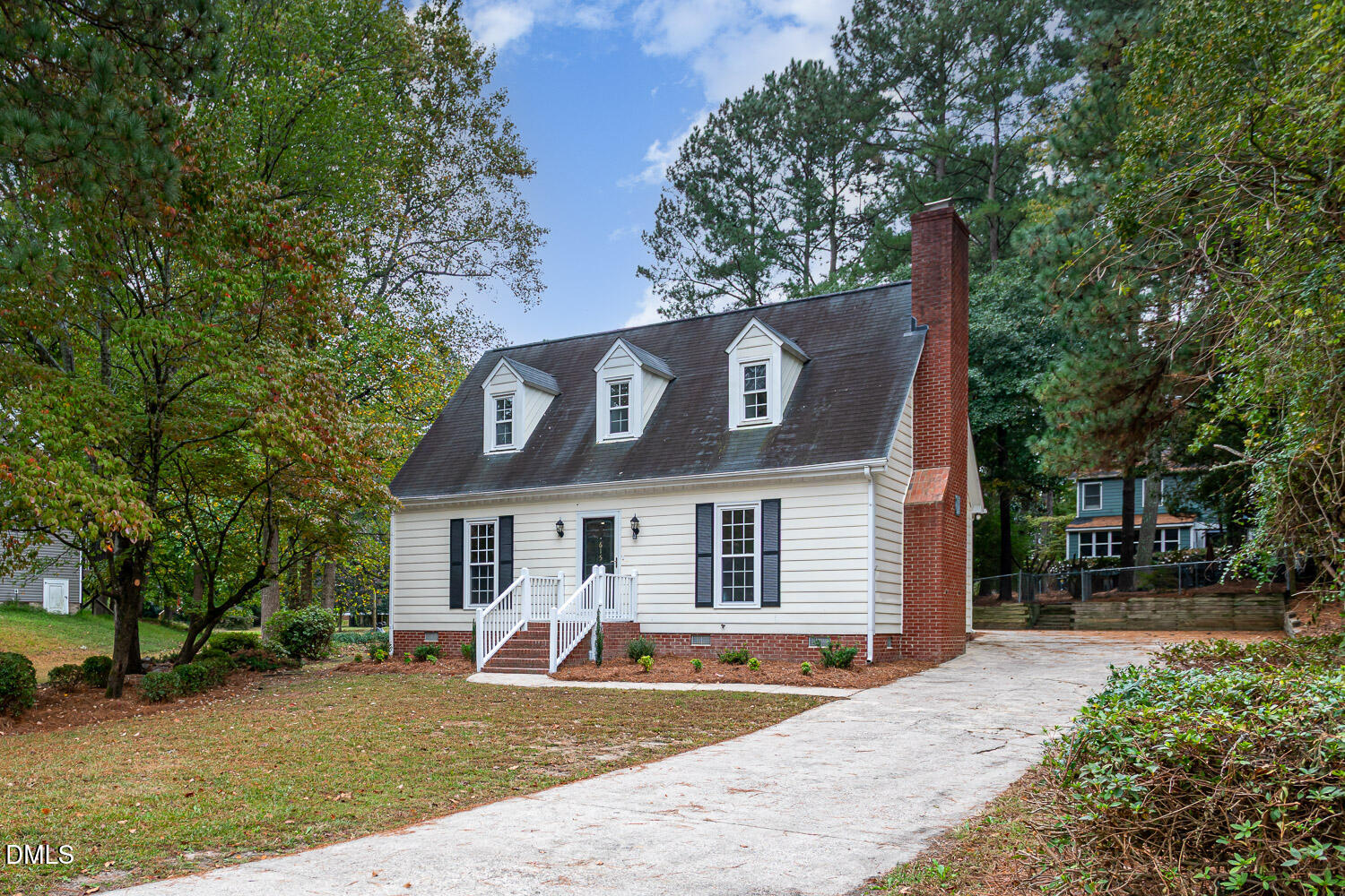 615 Stratford Drive — photo