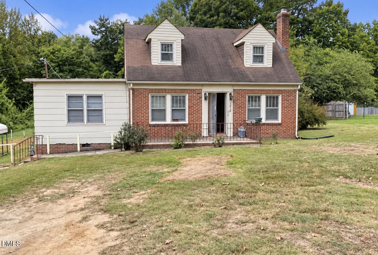 1818 Raleigh Road — photo