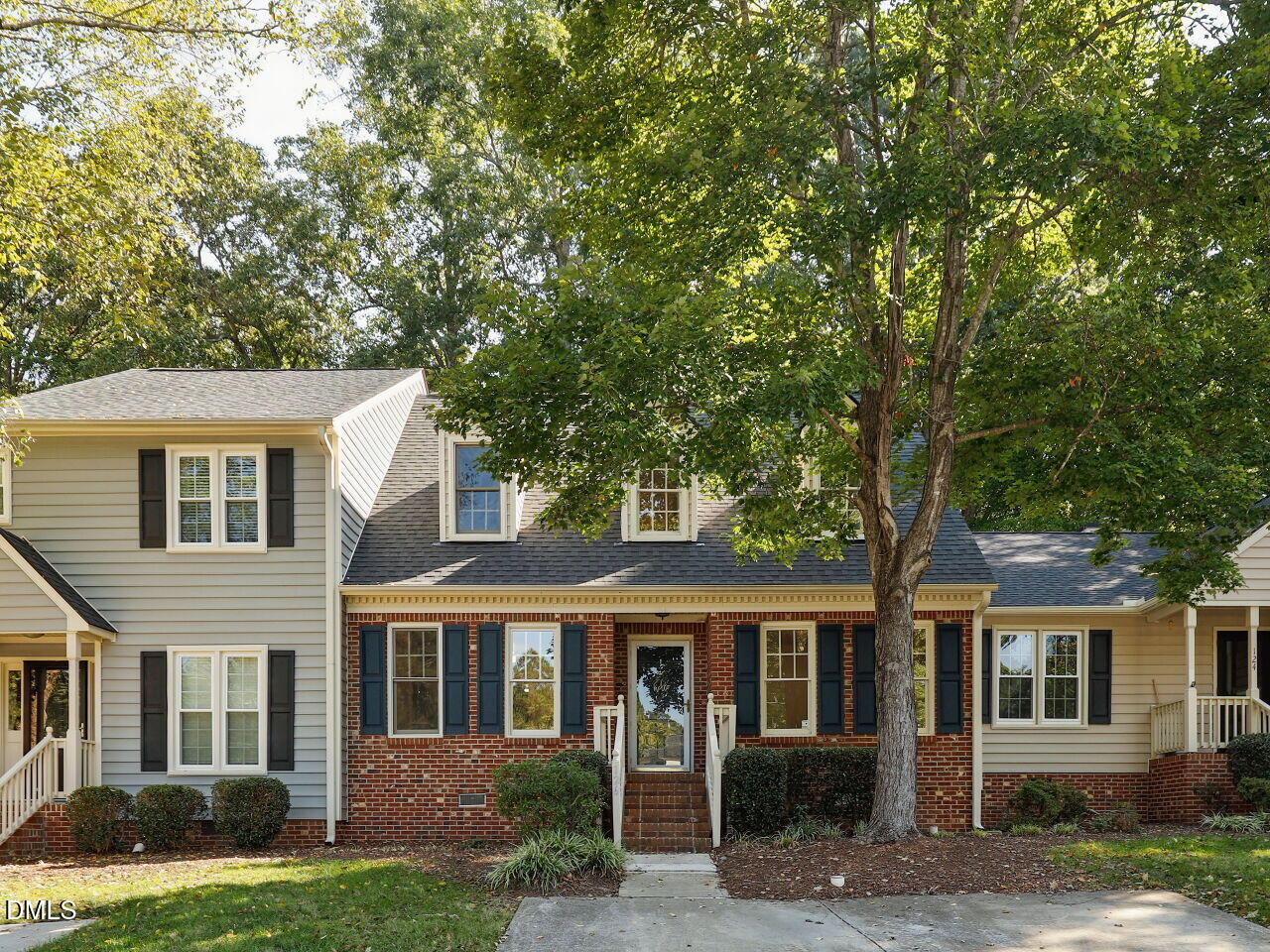 126 Sanair Court — photo