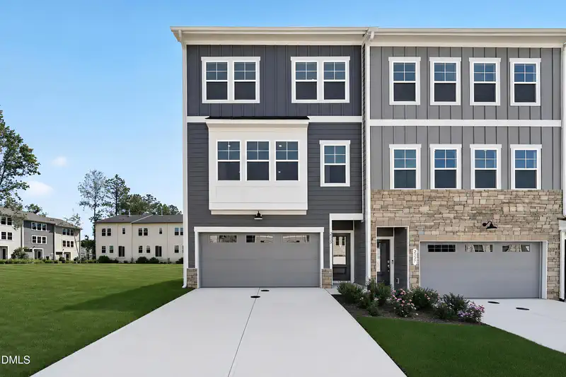2326 Gracie Lane — photo