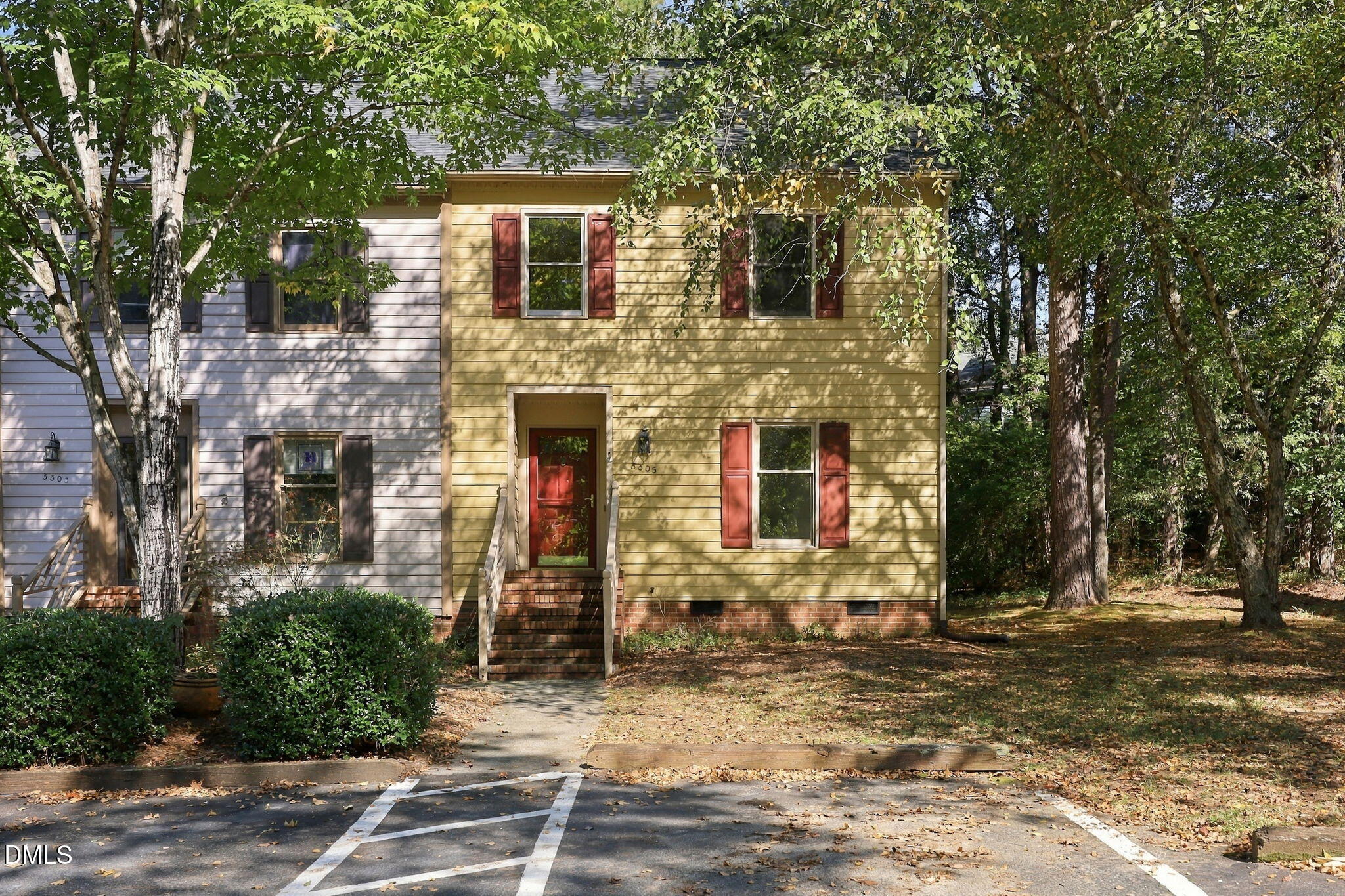 3305 Coachmans Way — photo