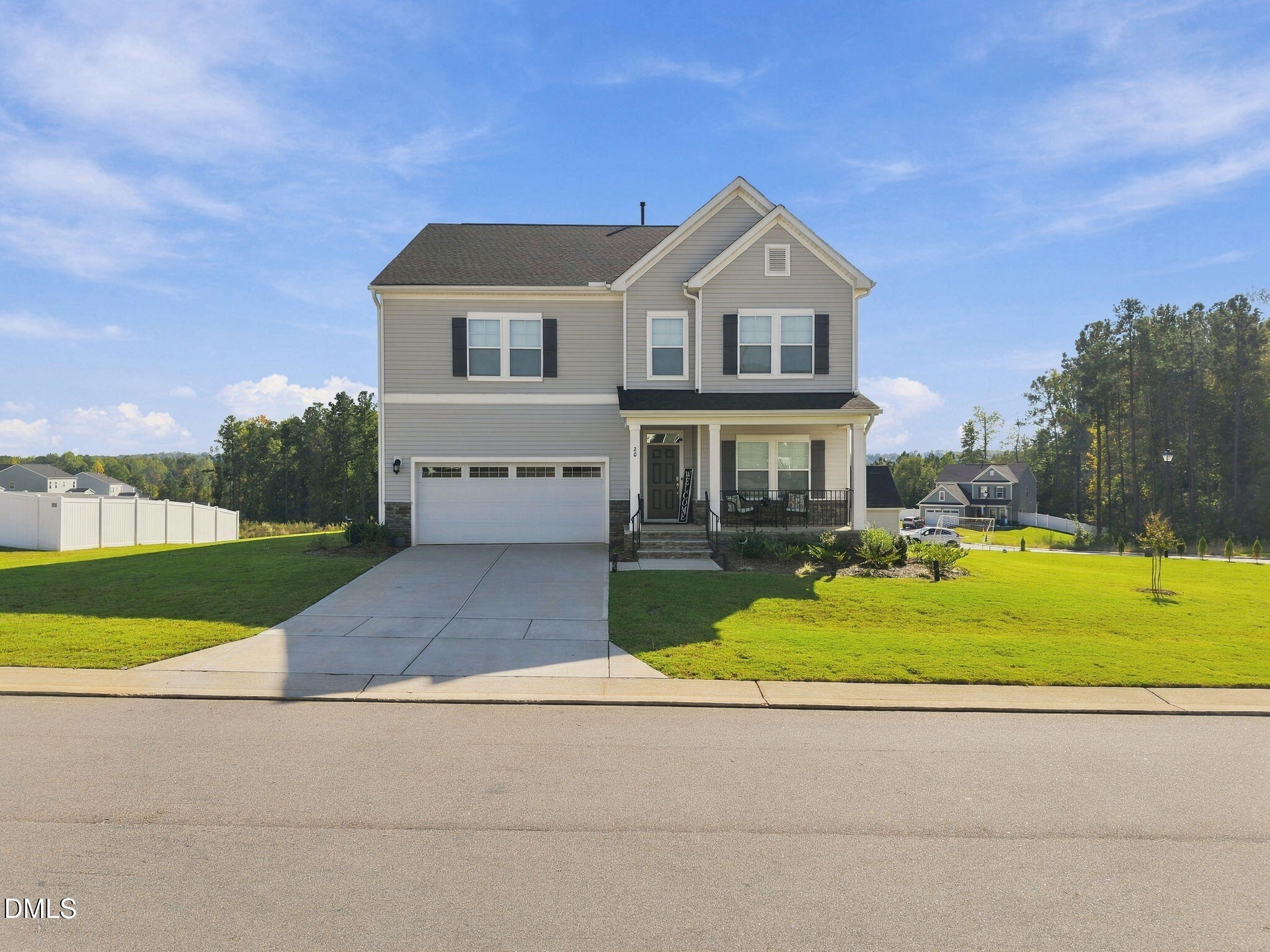20 E Fountainhead Lane — photo