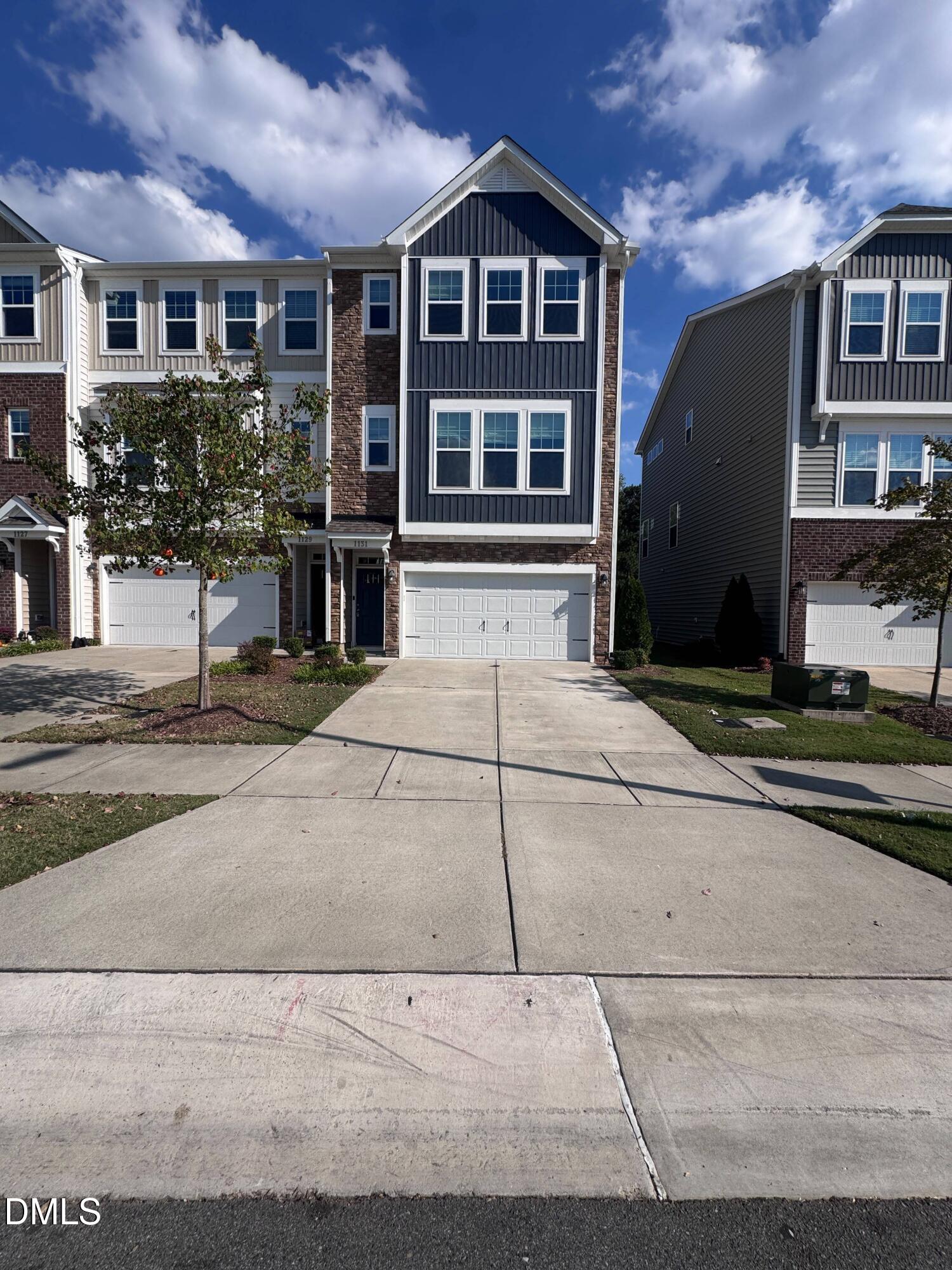 1131 Falling Rock Place — photo