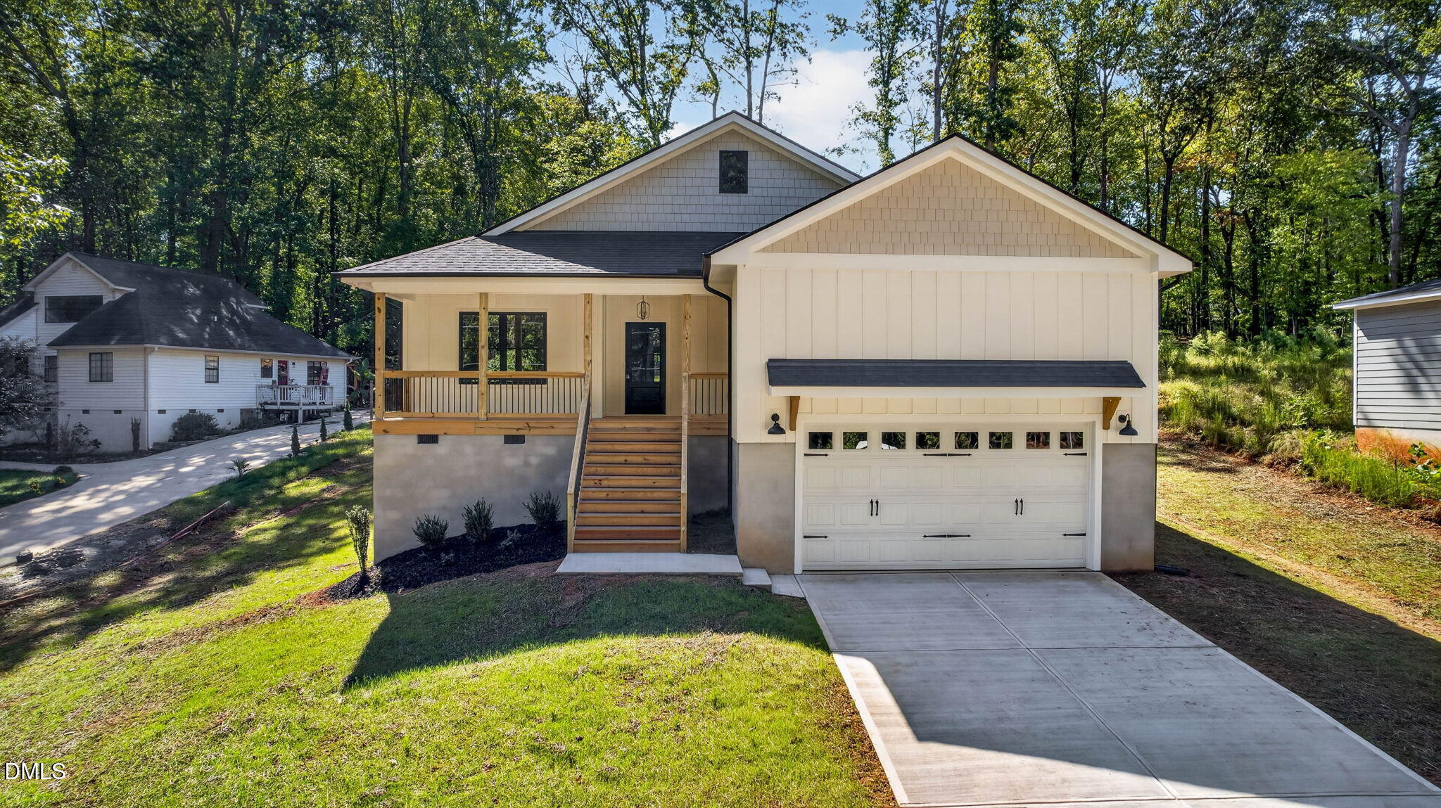 112 Horse Shoe Drive — photo