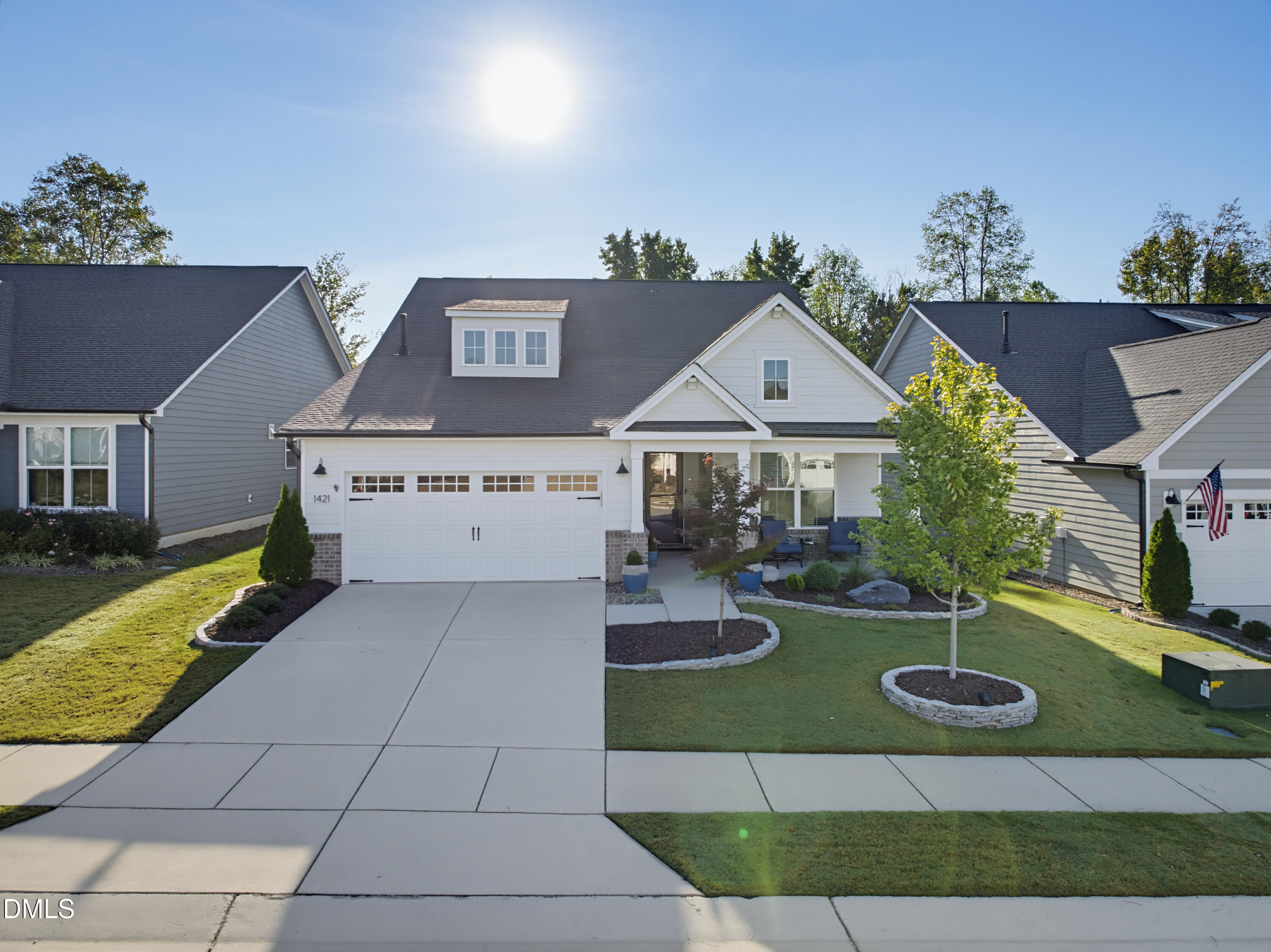 1421 Rose Gum Way — photo