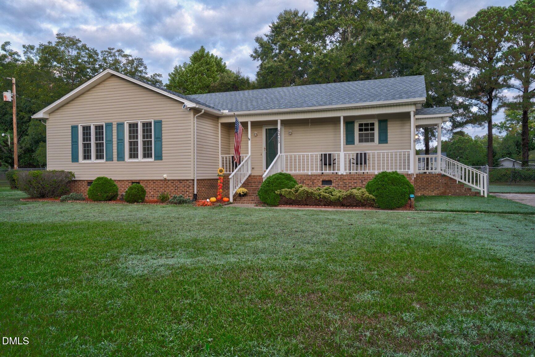 6315 Black Creek Road — photo