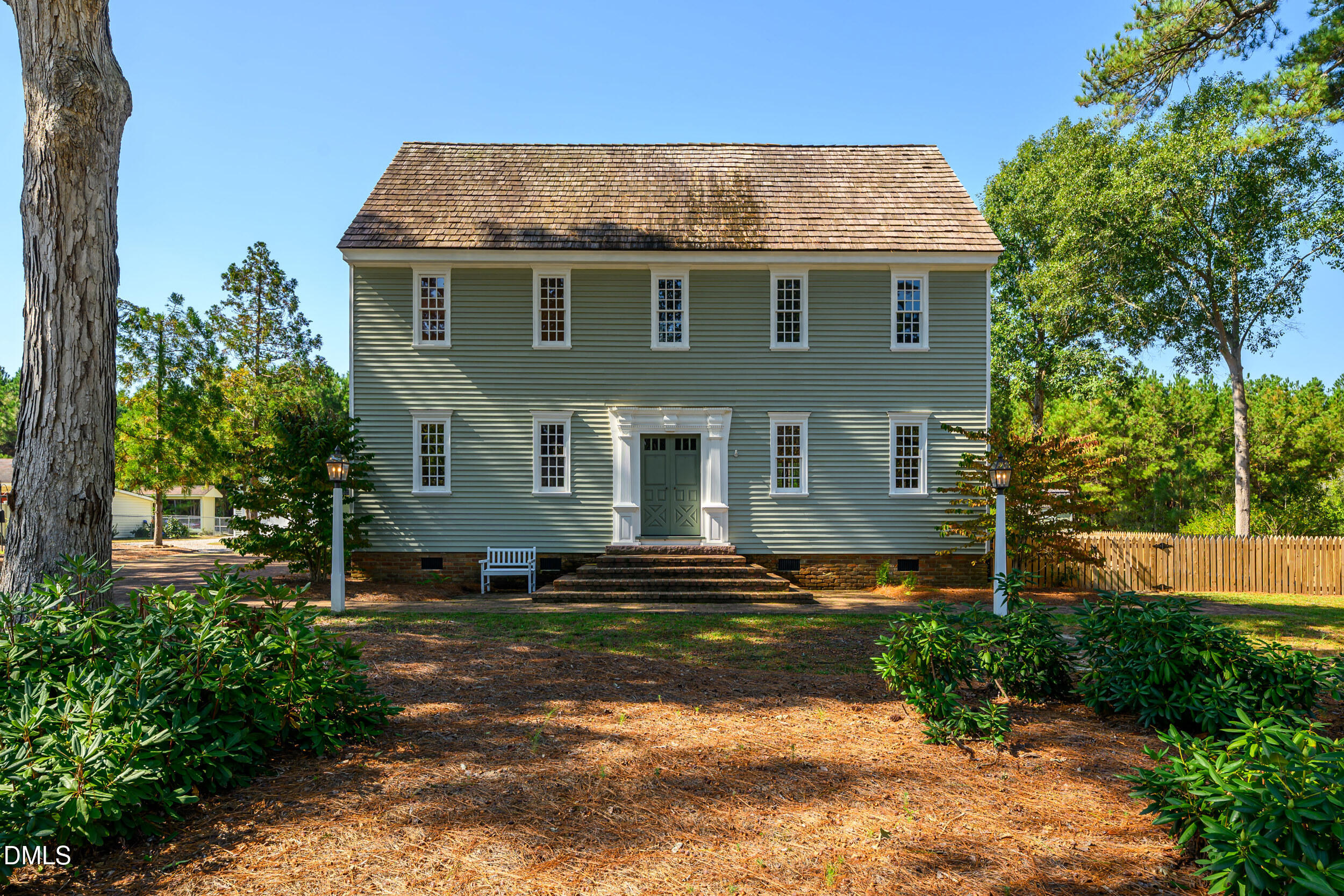 1516 Colony Drive — photo