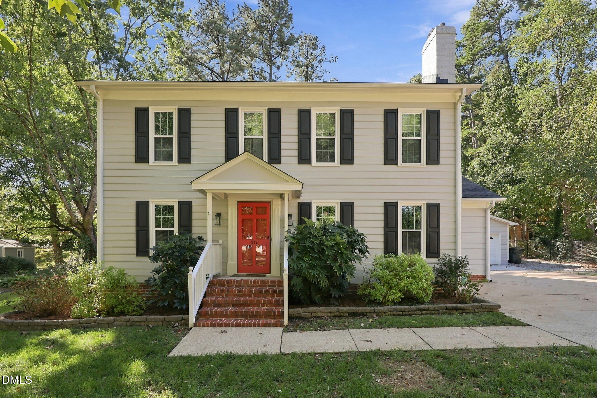 416 Myrtlewood Court — photo