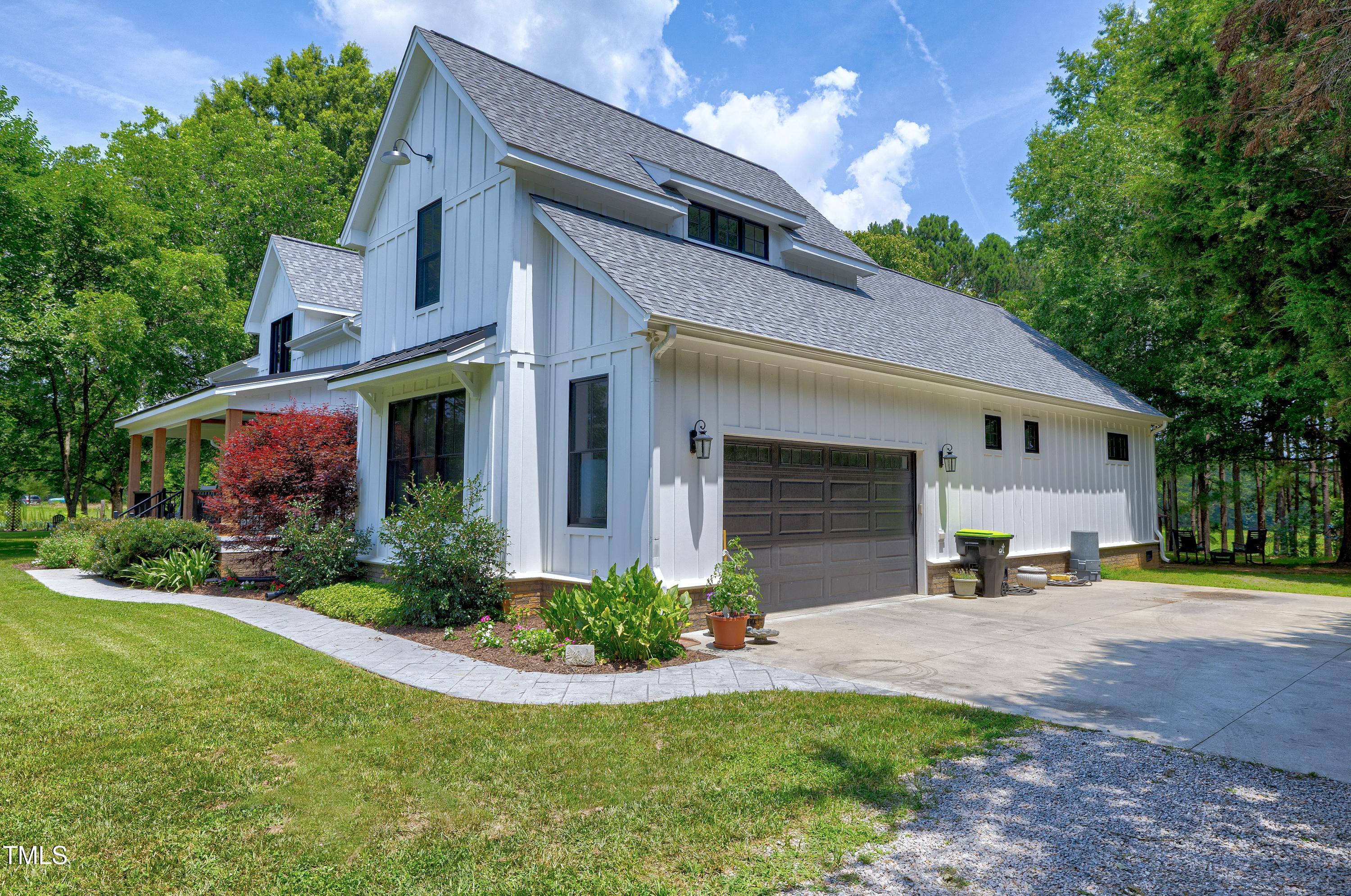 5859 Vicksboro Road — photo
