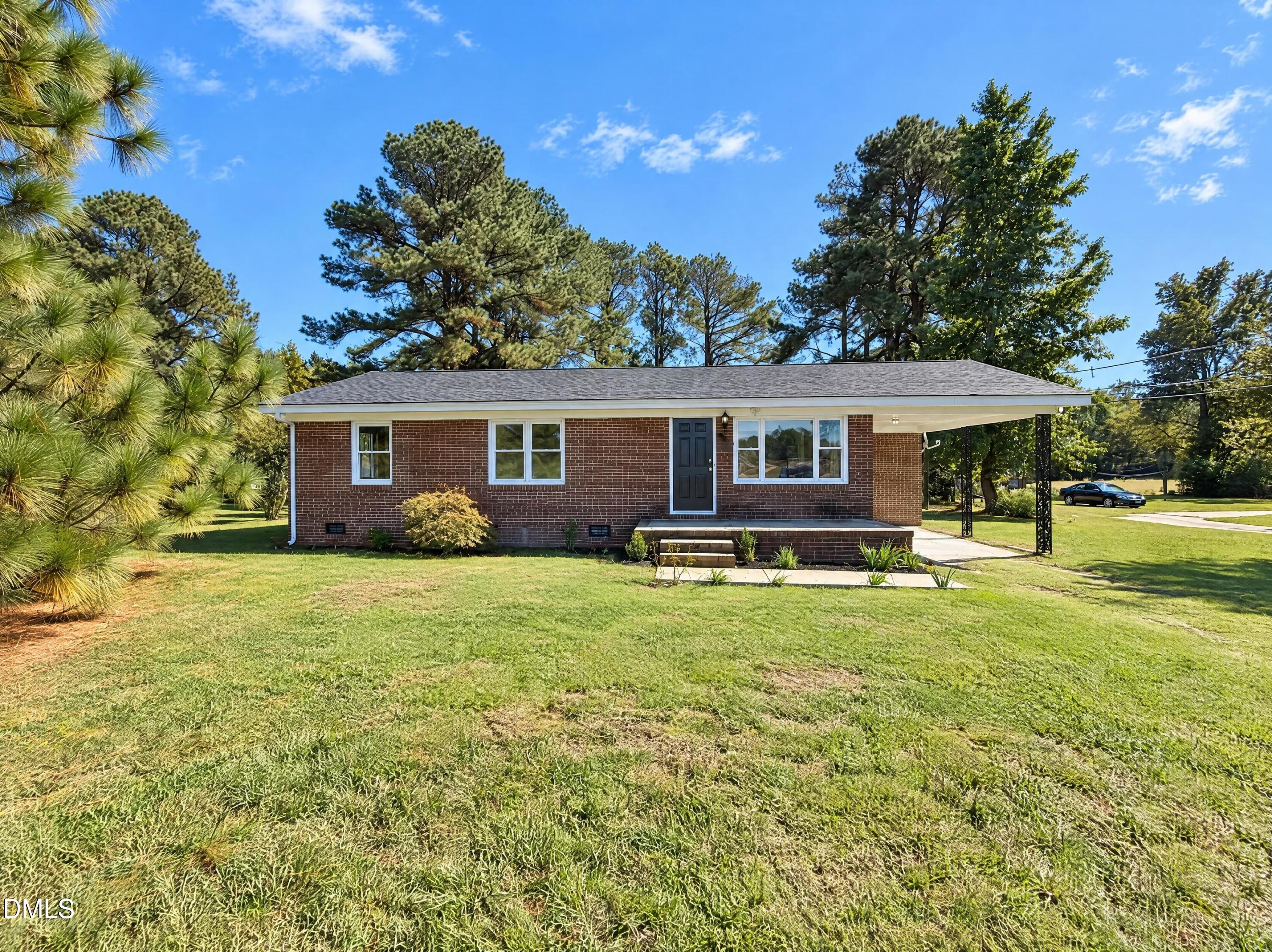 5244 Lindsey Road — photo