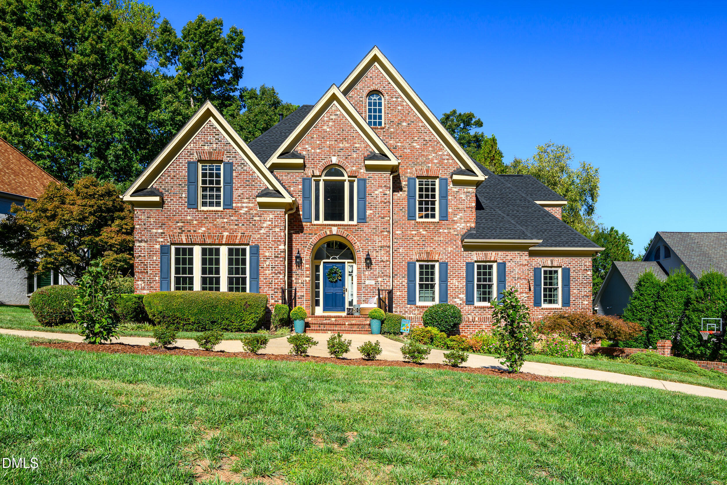 3909 Hemsbury Way — photo