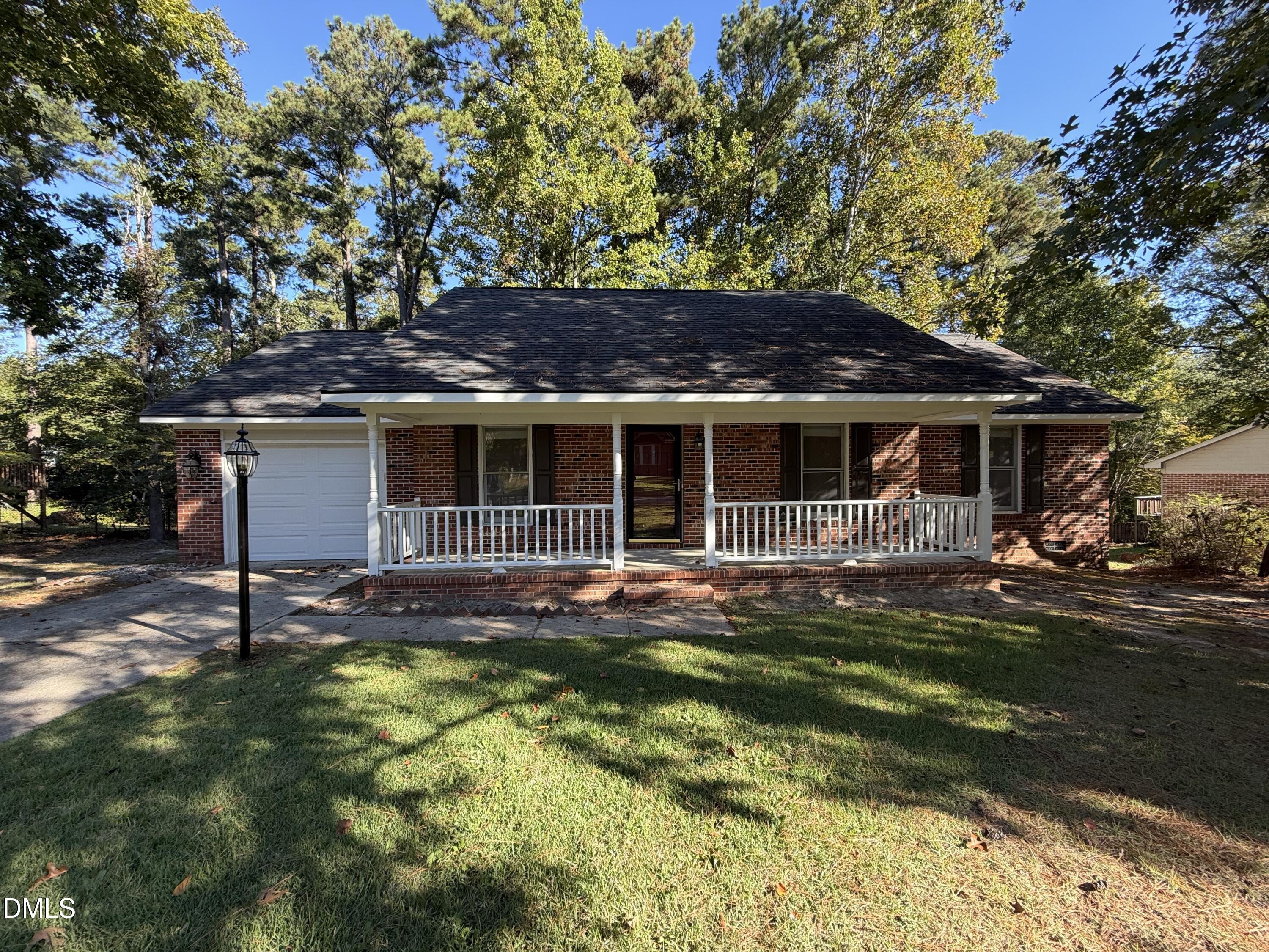1290 Arailia Drive — photo