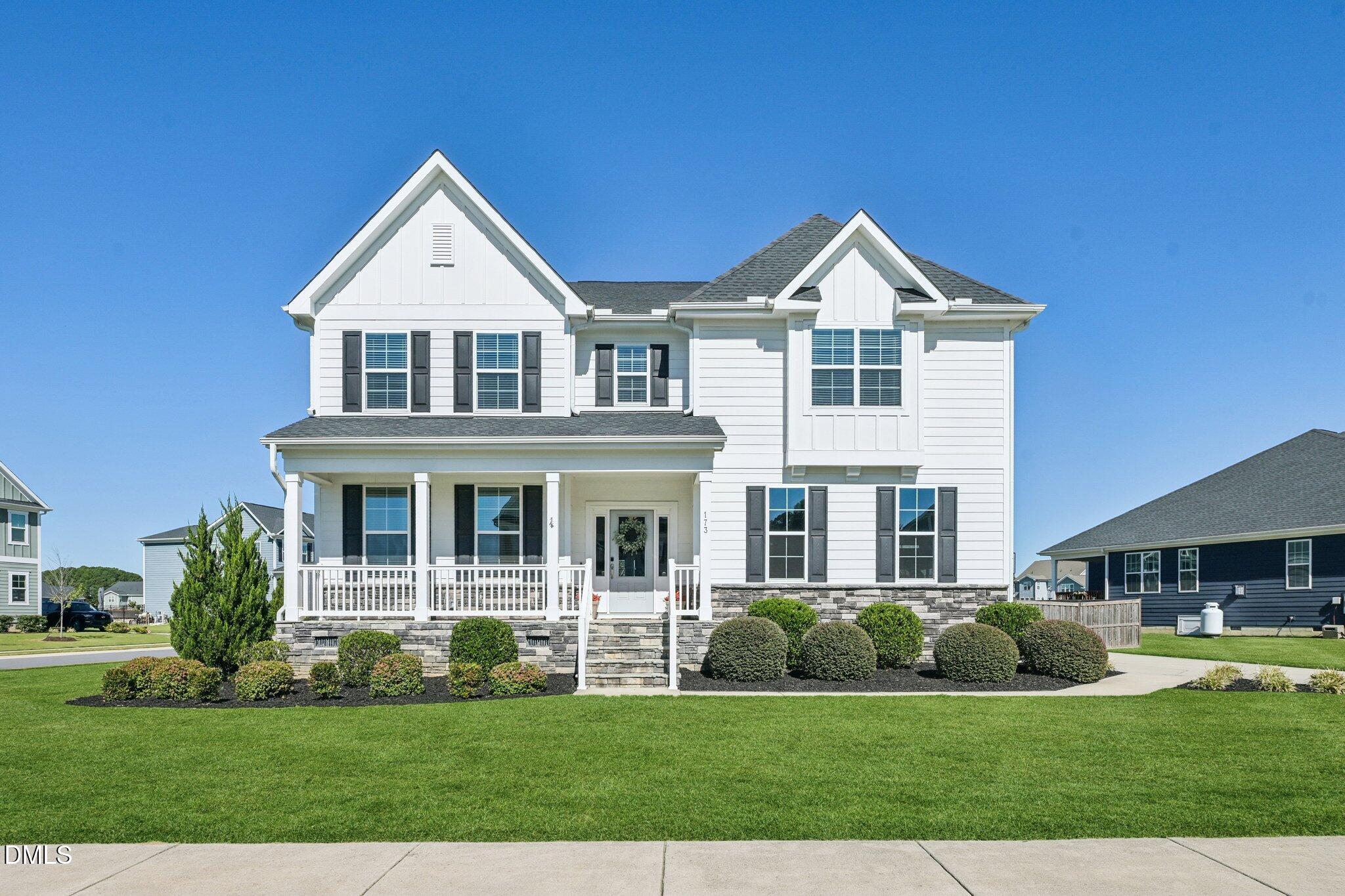 173 Dungannon Lp — photo