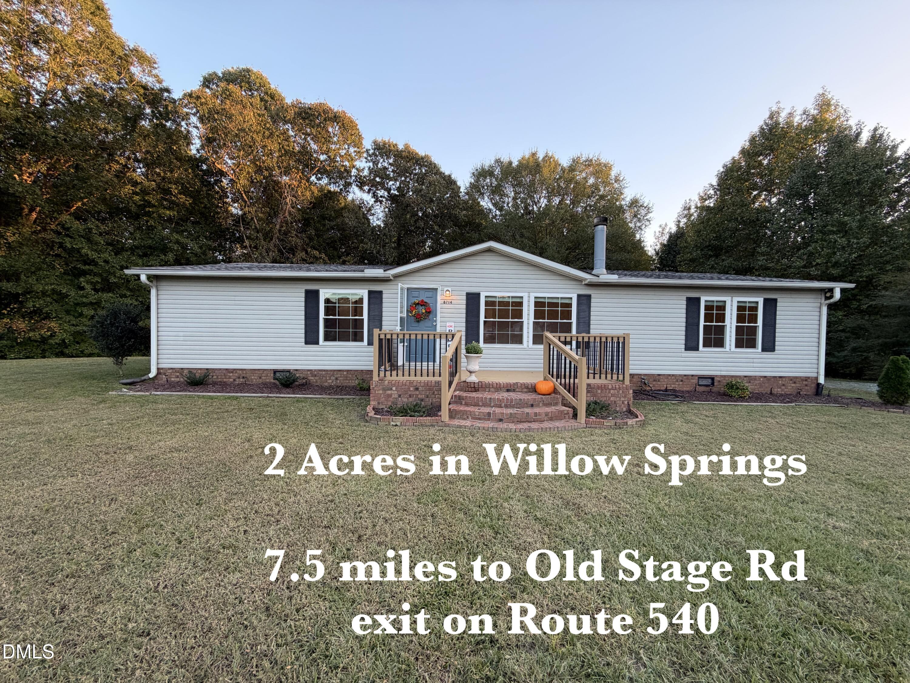 8714 South Creek Road — photo