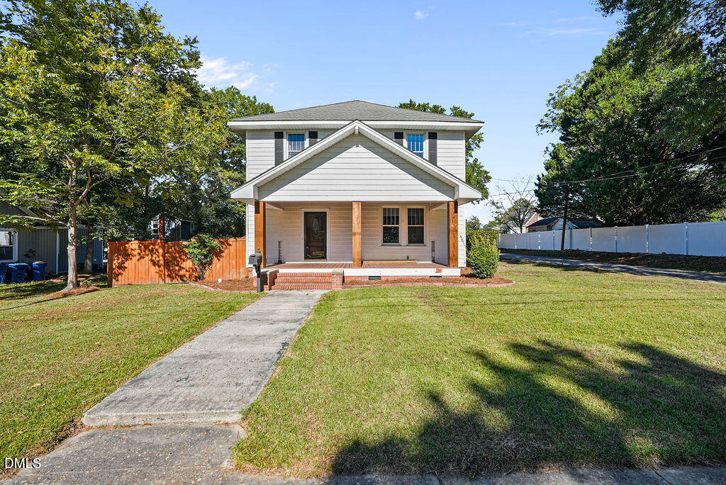 710 W Divine Street — photo