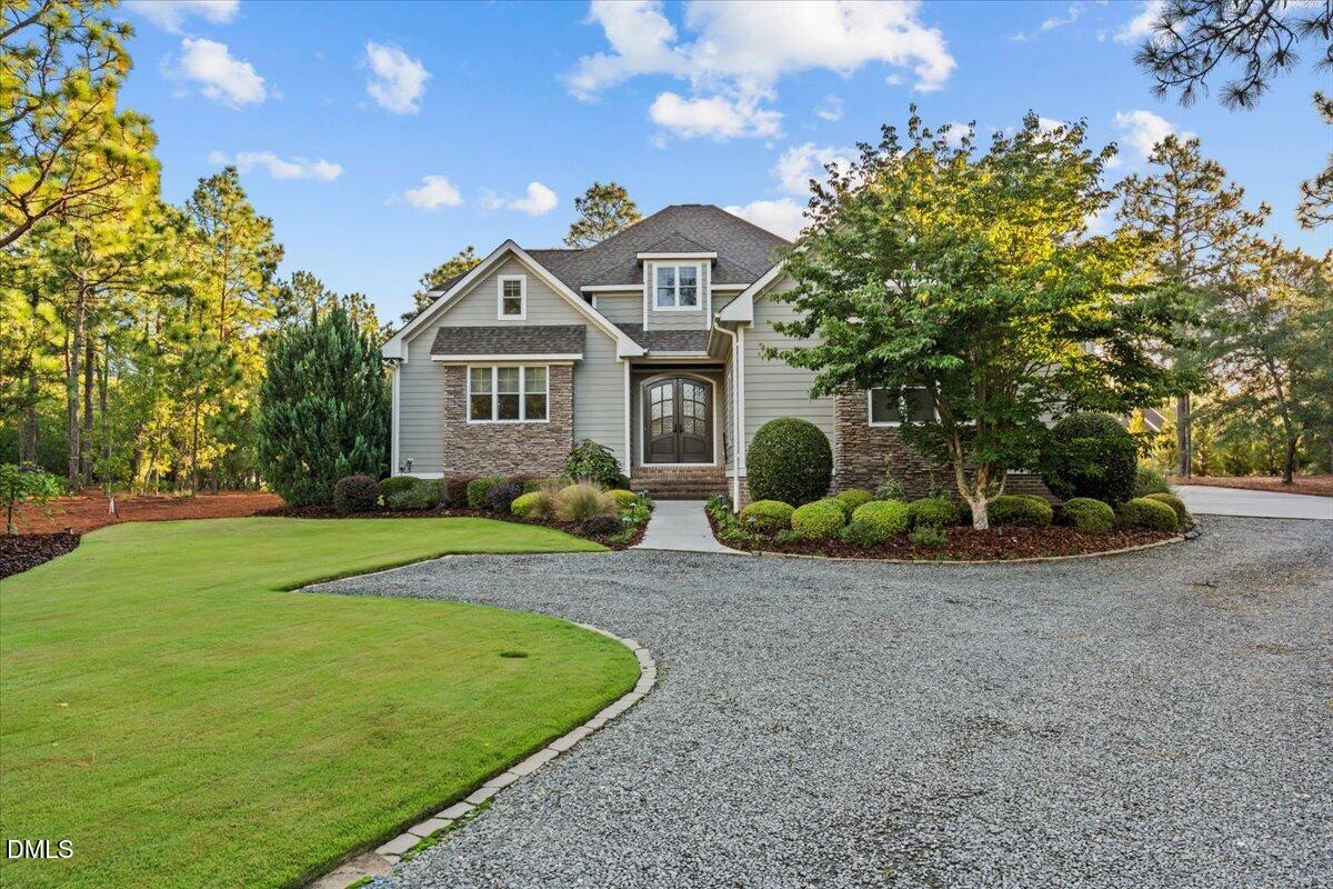 102 Gilbert Court — photo