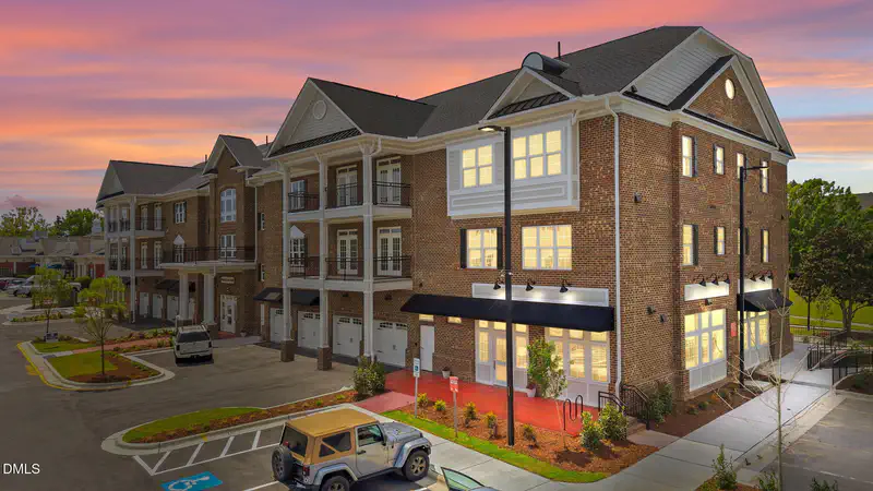 1600 Gathering Park Circle Unit 203 — photo