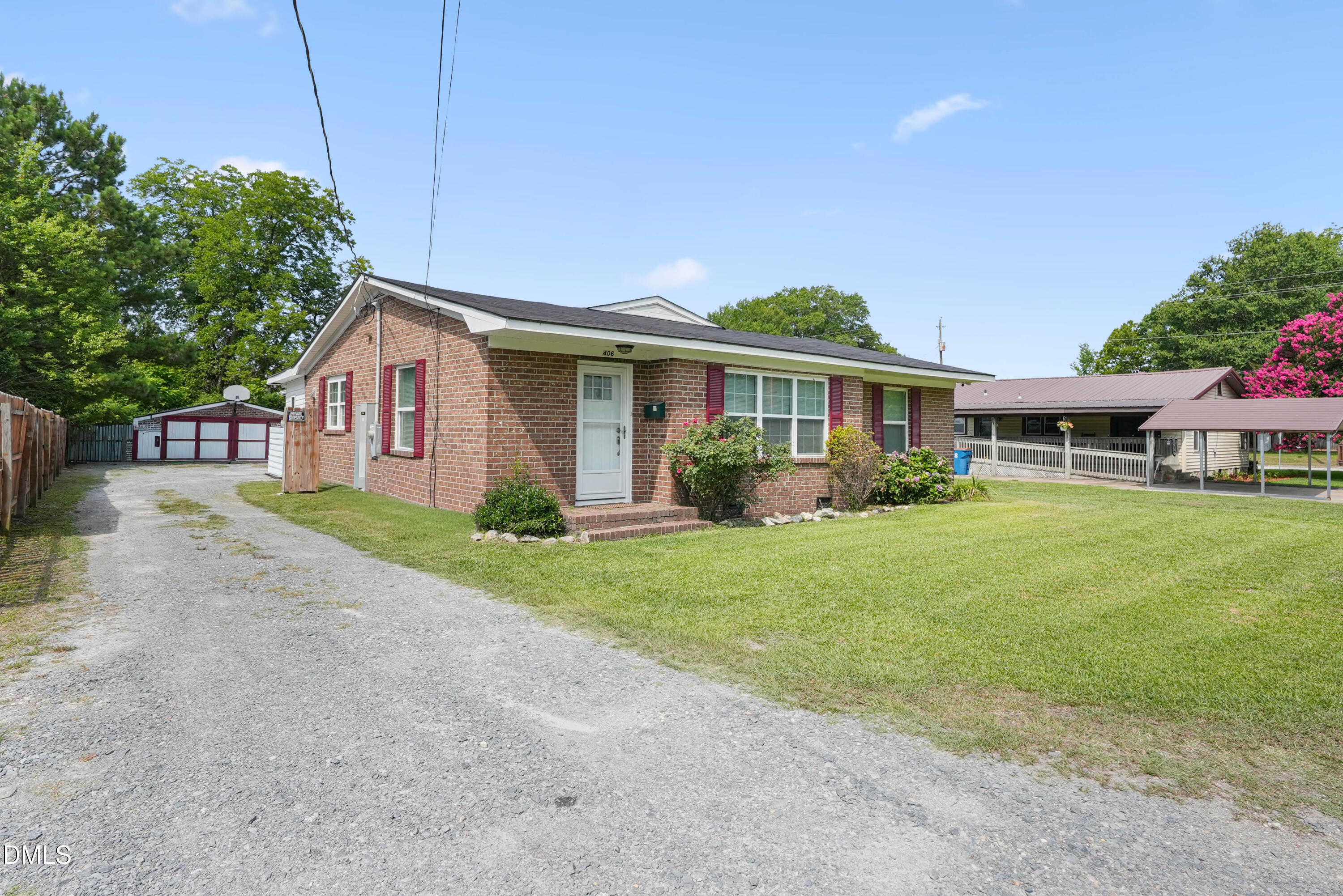 406 E Pearsall, Dunn, NC 28334 — photo 3