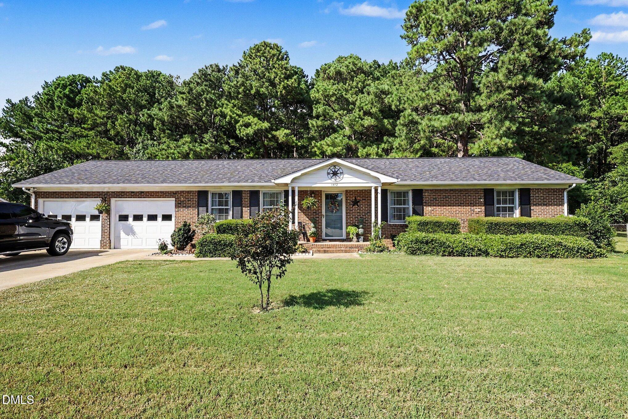 1412 Spring Drive — photo