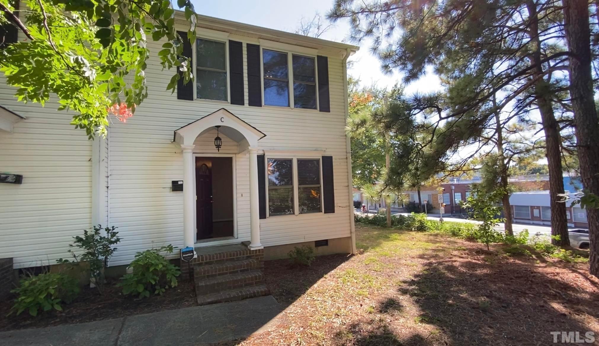 327 W Trinity Avenue — photo