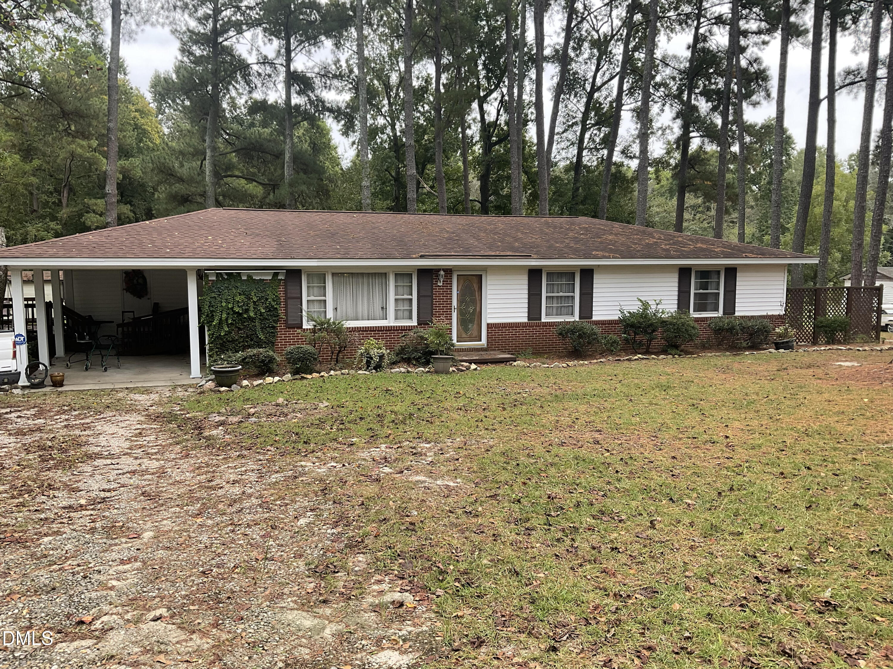 938 S Pleasant Coates Road — photo