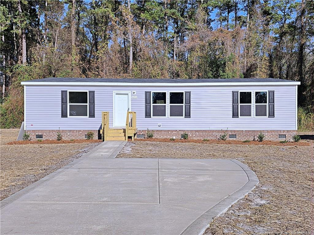 4053 Lodge Drive — photo