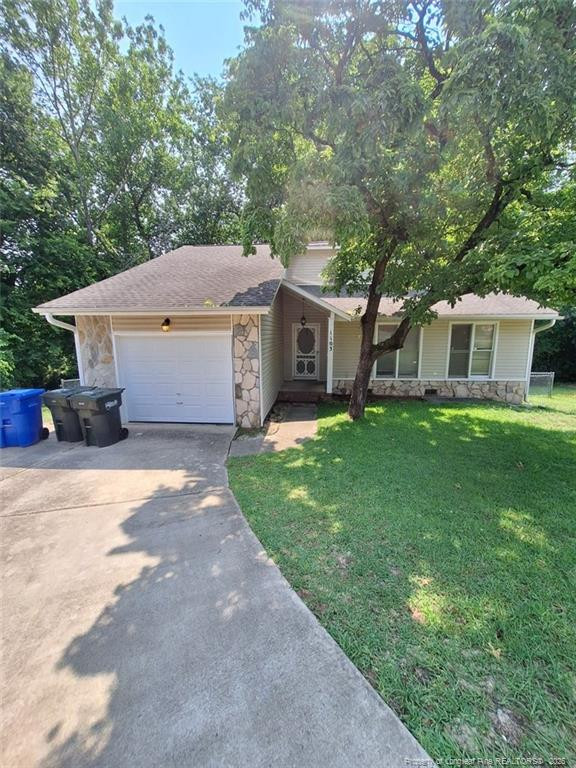 1103 Lake Mont Court — photo