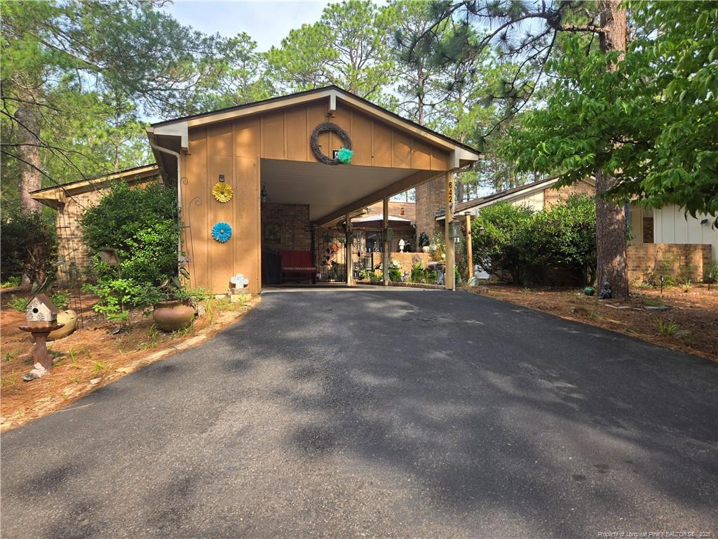 642 Redwood Drive — photo