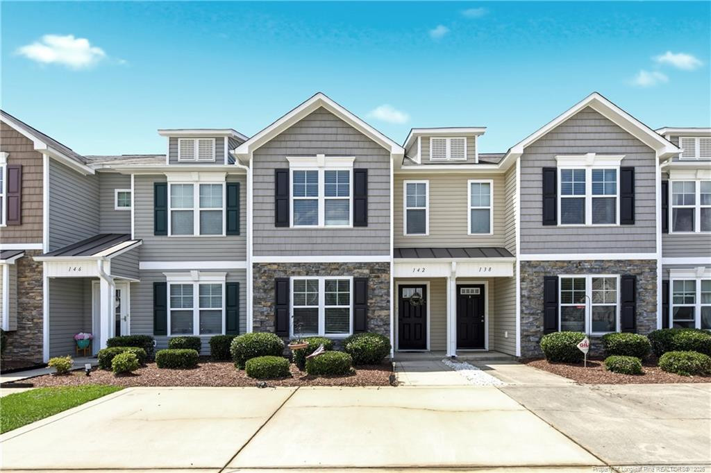 142 Collinwood Drive — photo