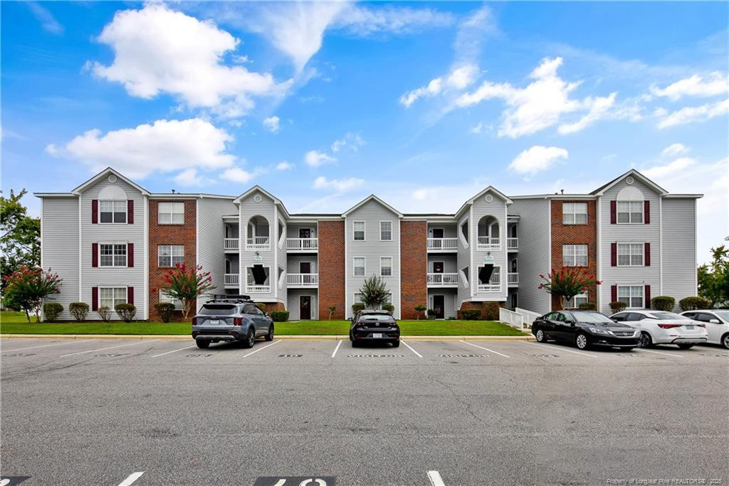 224 Waterdown Drive 11 — photo