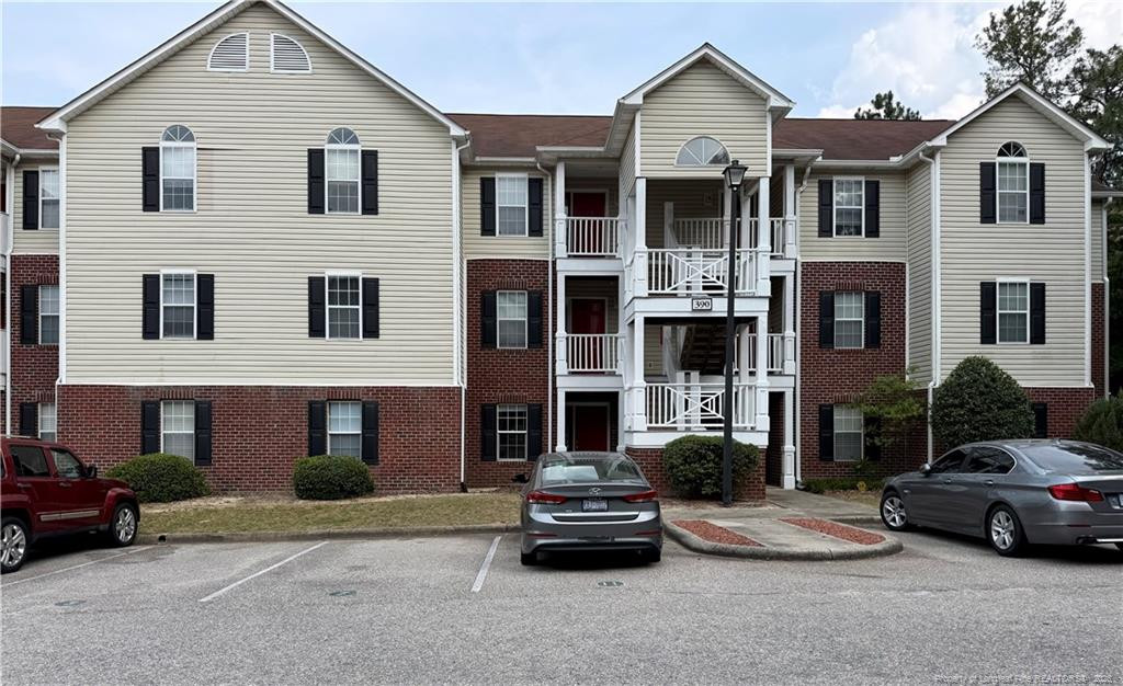 390 Bubble Creek Court 7 — photo