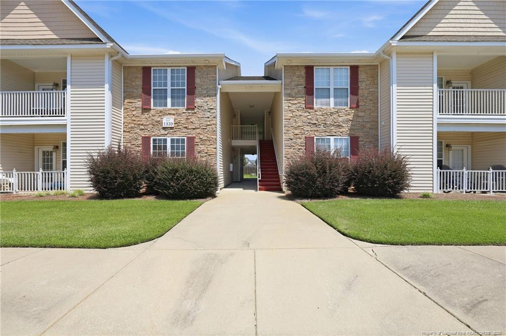 1320 Kershaw Loop 212 — photo