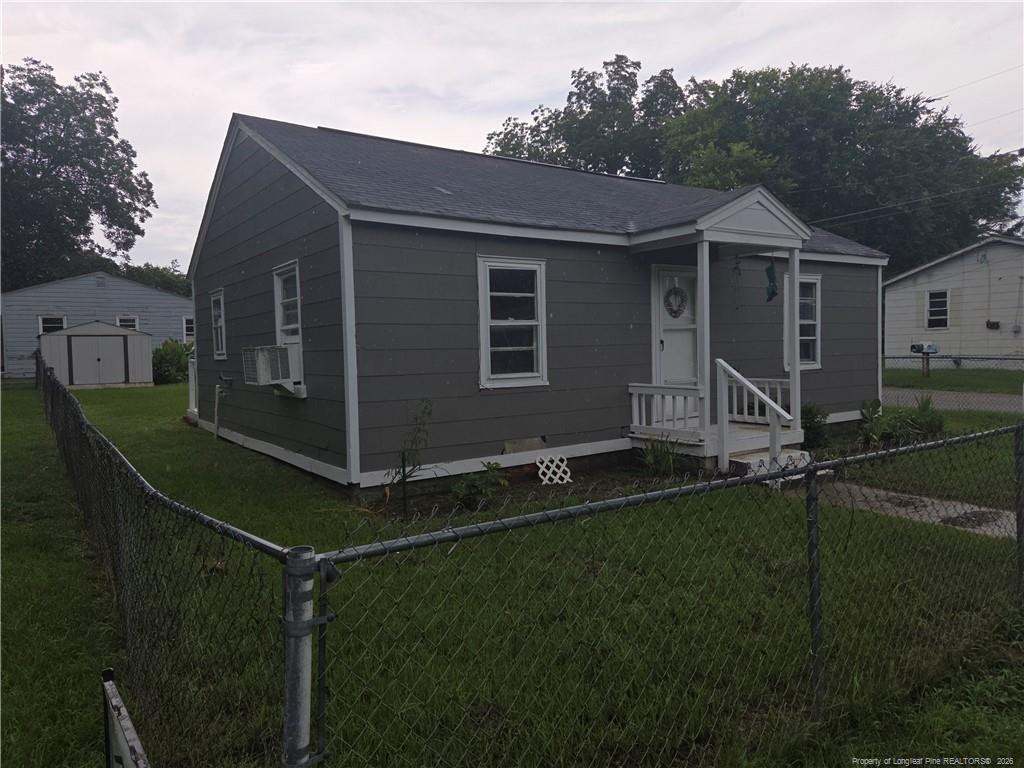 4901 Schmidt Street — photo