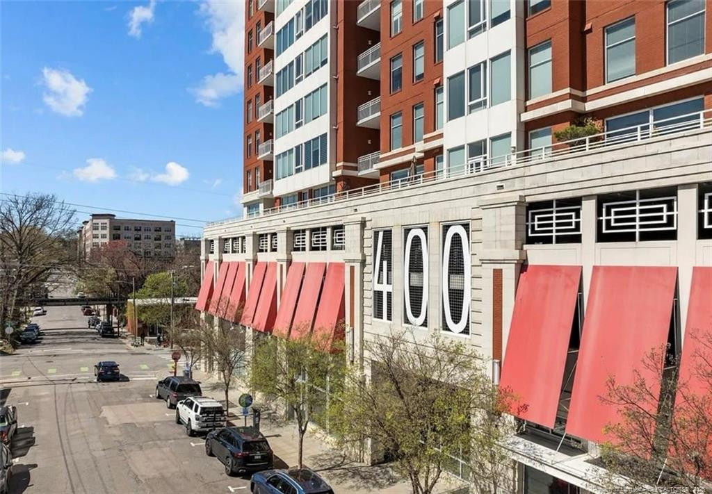 400 W North Street 900 — photo