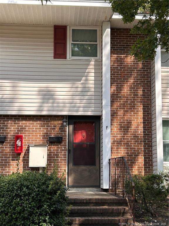 571 Winding Creek Road F — photo