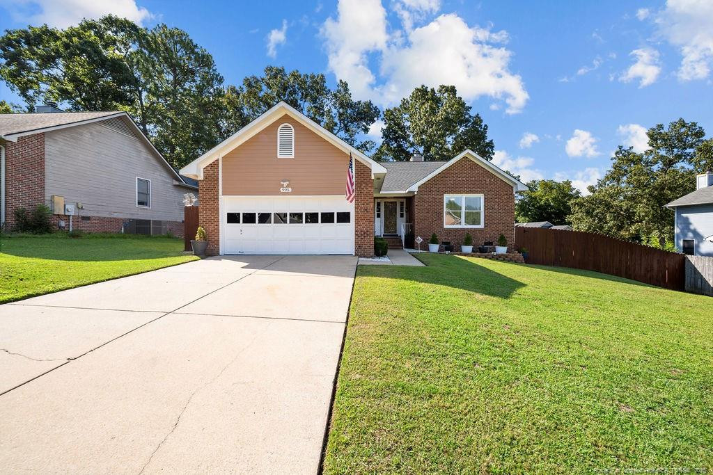 995 Eastman Road — photo