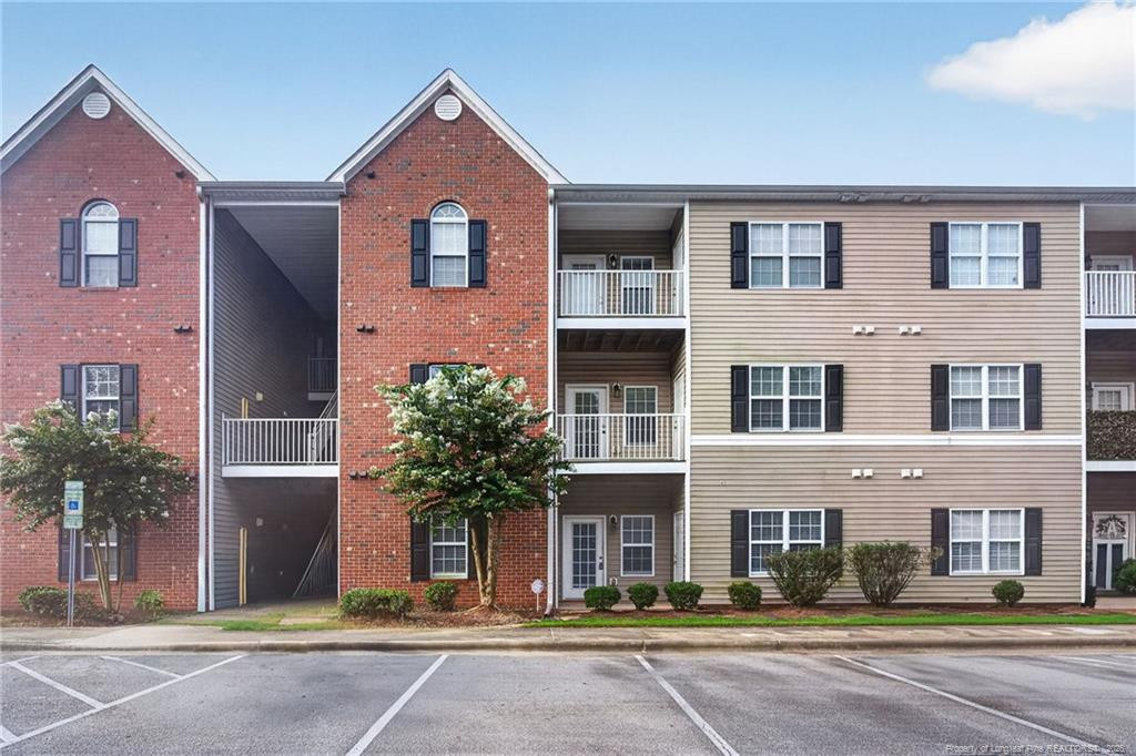 Home in Fayetteville, NC 28314 — photo 2