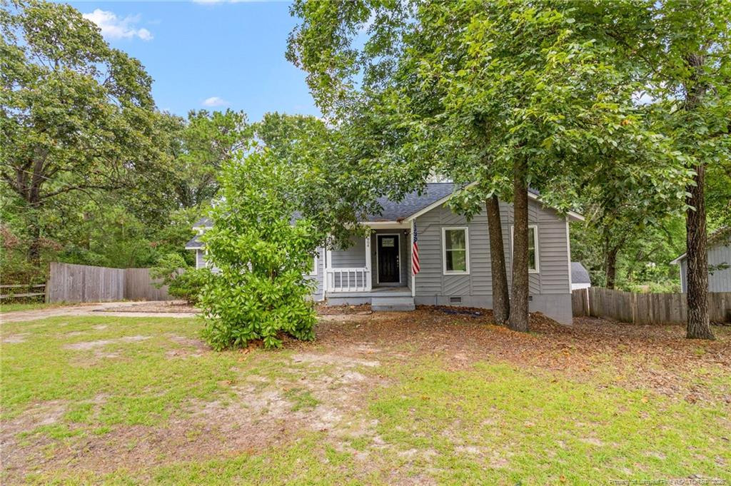 904 Dandridge Drive — photo
