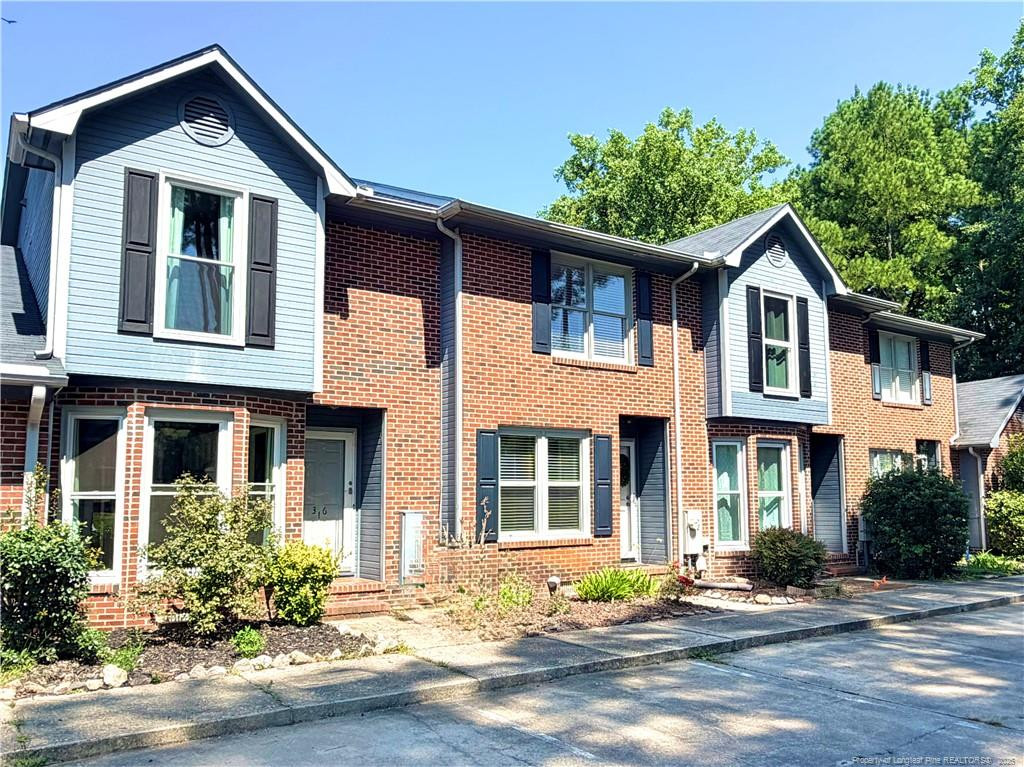 316 Ayrshire Court — photo
