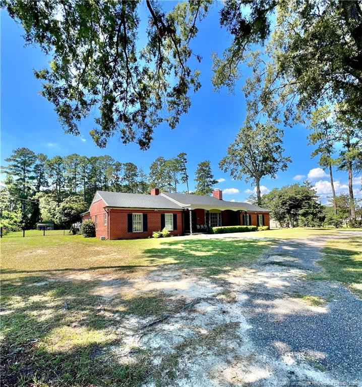 1502 Lakeview Road — photo