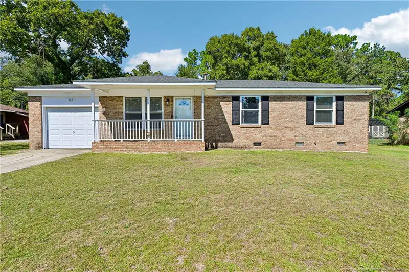 886 De Paul Drive — photo